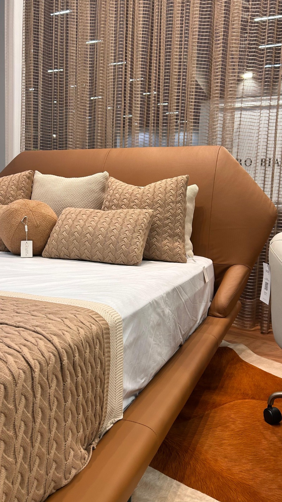 CAMA LENOR couro natural